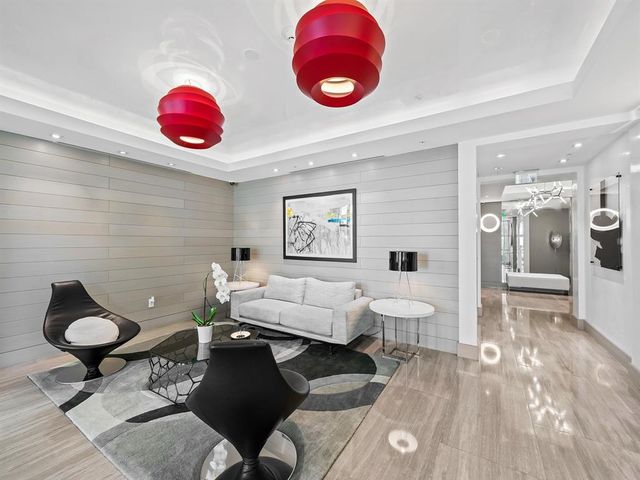 $3,500,000 | 353 Sunset Drive, Unit PH02, Fort Lauderdale, FL 33301