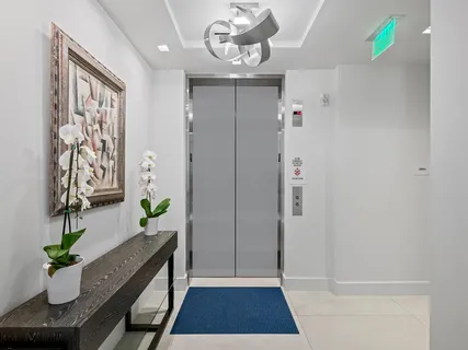 $3,500,000 | 353 Sunset Drive, Unit PH02, Fort Lauderdale, FL 33301