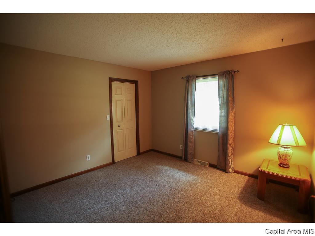 9 Florence Road Rochester, IL 62563 - Photo 20 of 27
