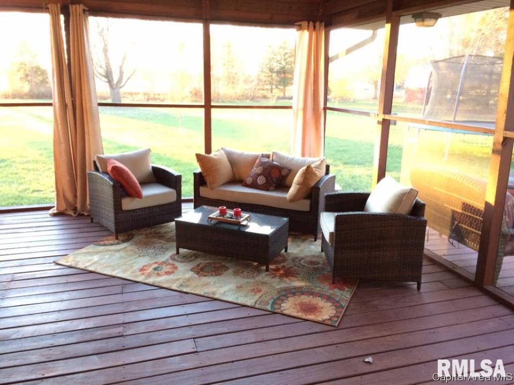 9 Florence Road Rochester, IL 62563 - Photo 3 of 27
