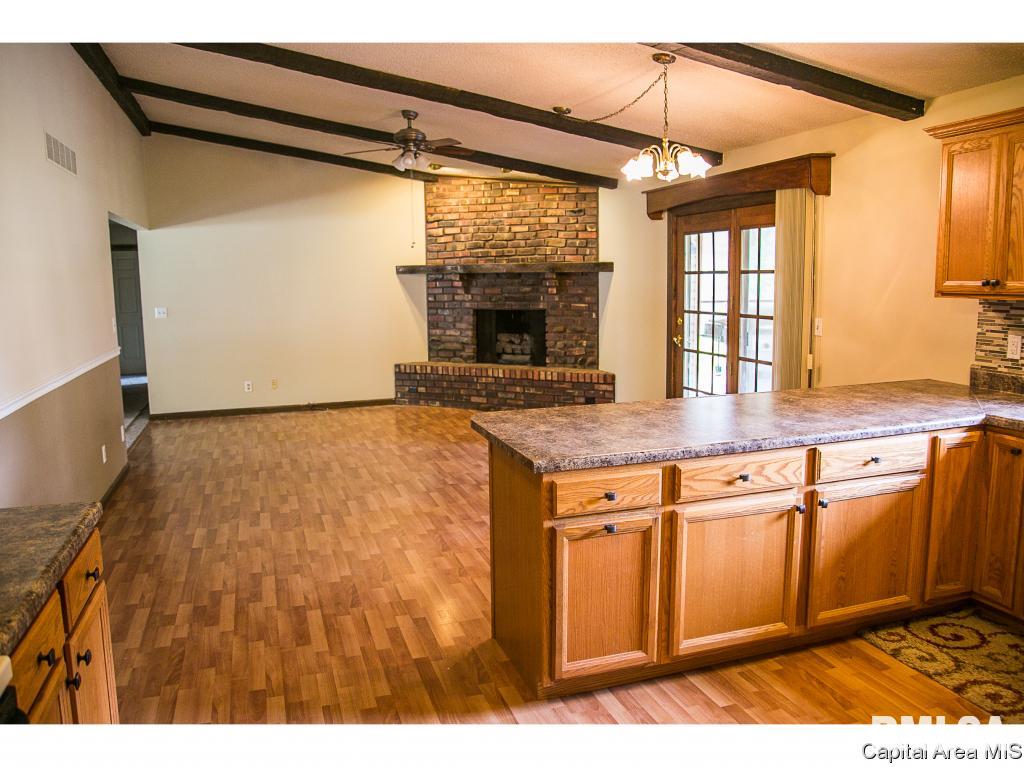 9 Florence Road Rochester, IL 62563 - Photo 10 of 27
