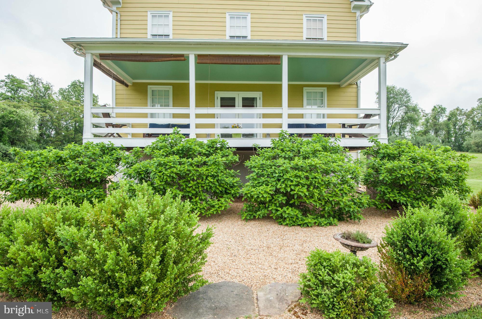 21286 Hibbs Bridge Road Middleburg, VA 20117 - Photo 3 of 30 Custom Built Home with Hardi Plank Siding