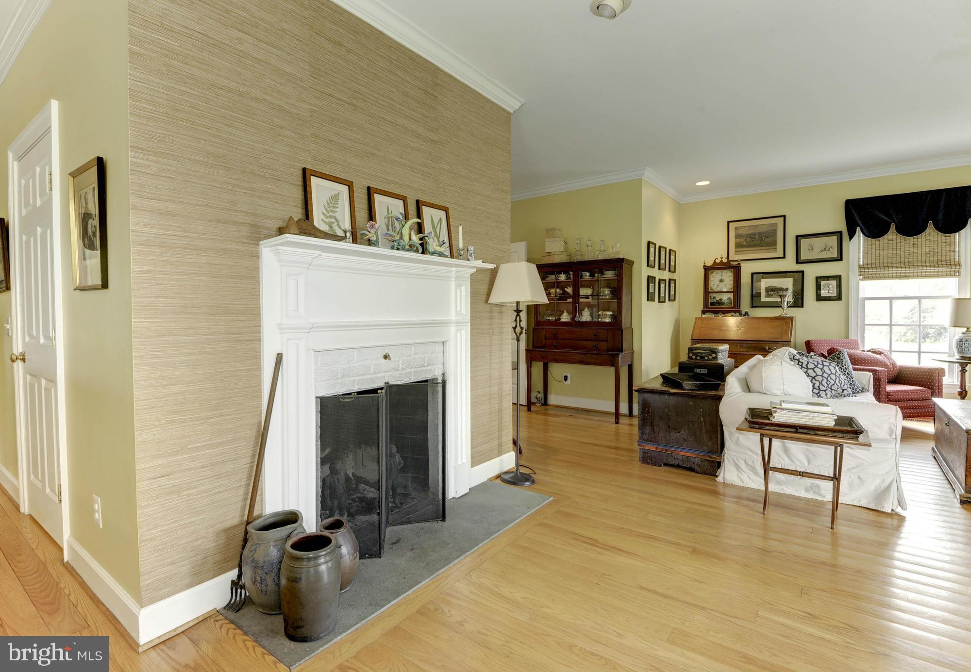 21286 Hibbs Bridge Road Middleburg, VA 20117 - Photo 9 of 30 Interior (General)