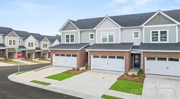 $2,840 | 1748 Marglyn Drive, Unit SWEETGRASS, Matthews, NC 28105