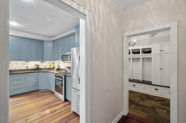 $625,000 | 38104 Everton Avenue, North Branch, MN 55056