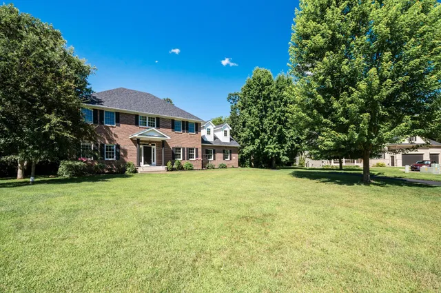 $625,000 | 38104 Everton Avenue, North Branch, MN 55056