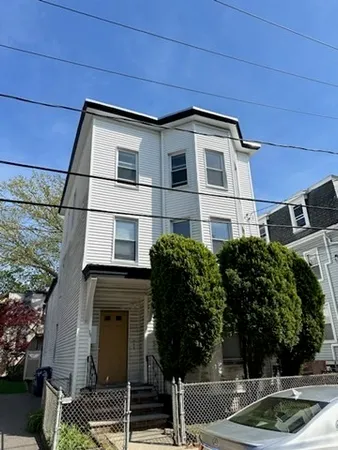 $1,895,000 | 38 Tremont Street, Cambridge, MA 02139