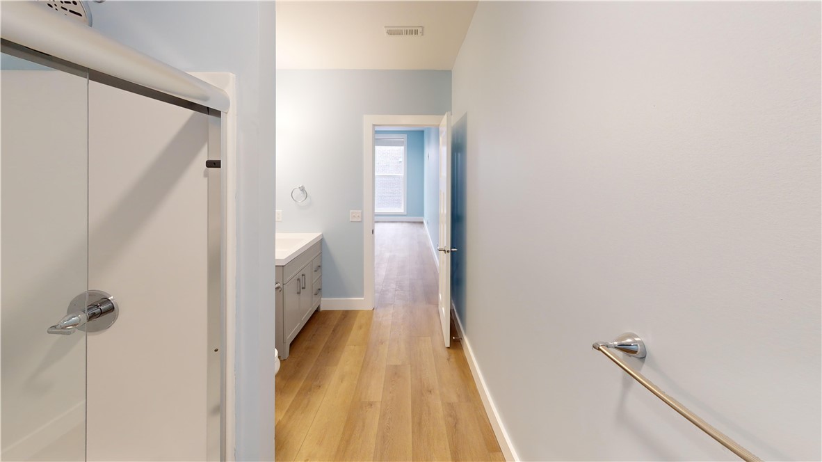 112 North Merchant Street, Unit 202 Decatur, IL 62523 - Photo 4 of 11