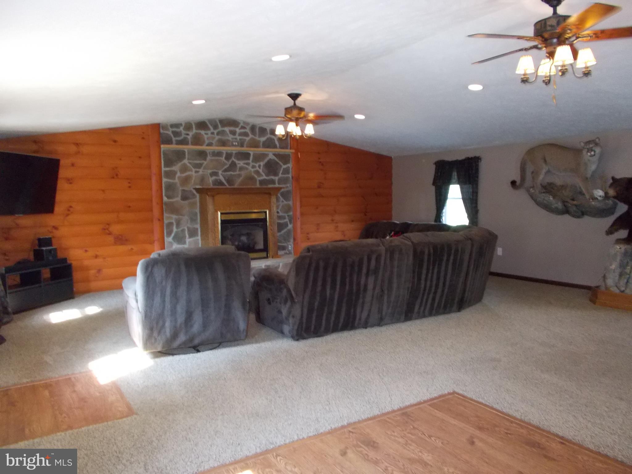 13020 Independence Road Clear Spring, MD 21722 - Photo 29 of 62 Family Room