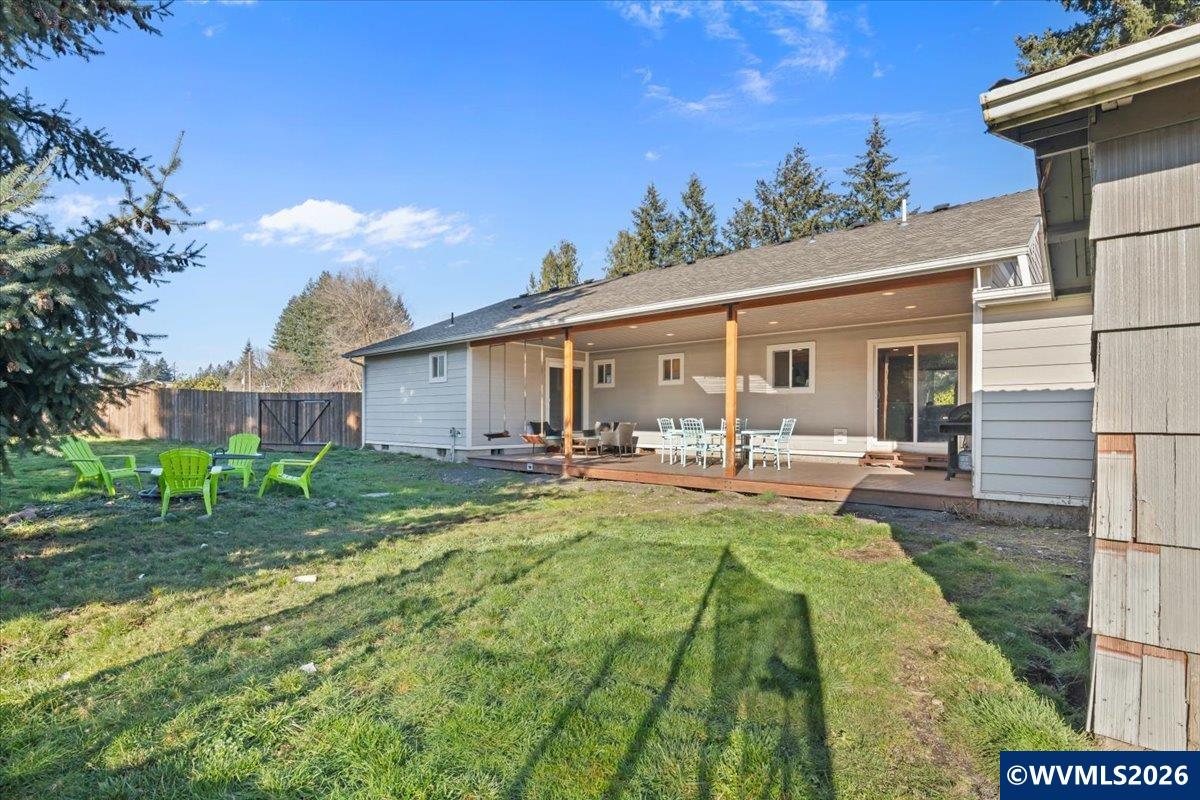 636 Birch Street Lyons, OR 97358 - Photo 28 of 48 Gallery Image 28