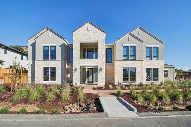 $4,199,888 | 18471 Corte Catalina, Morgan Hill, CA 95037