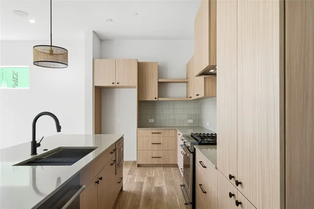 $799,000 | 10813 Hermosillo Drive, Unit 1005, Austin, TX 78758