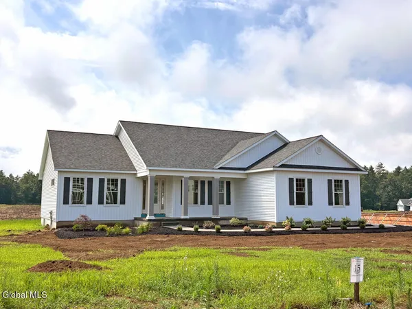 $778,054 | 15 Eastpointe Drive, Wilton, NY 12866