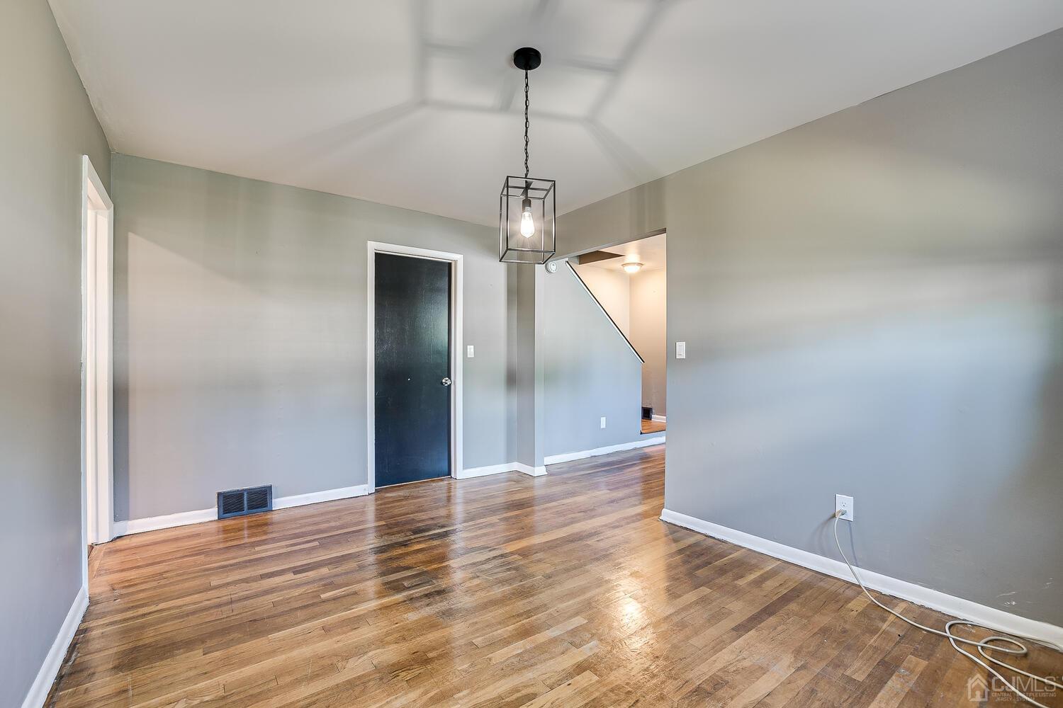 401 White Street Orange, NJ 07050 - Photo 12 of 28