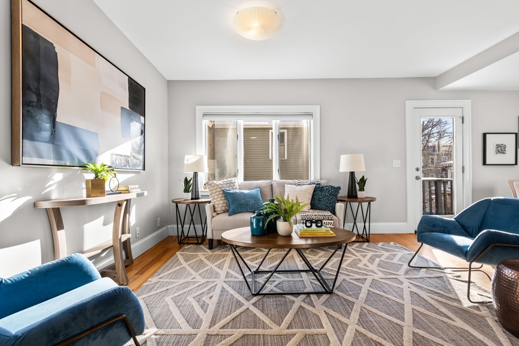 4 Dresden Street, Unit 2 Boston, MA 02130 - Photo 4 of 41