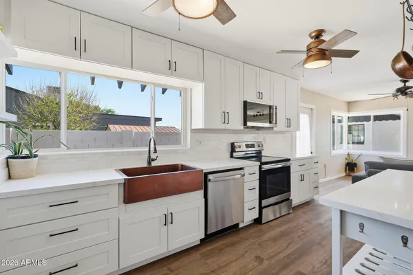 $670,000 | 1721 West Weldon Avenue, Phoenix, AZ 85015