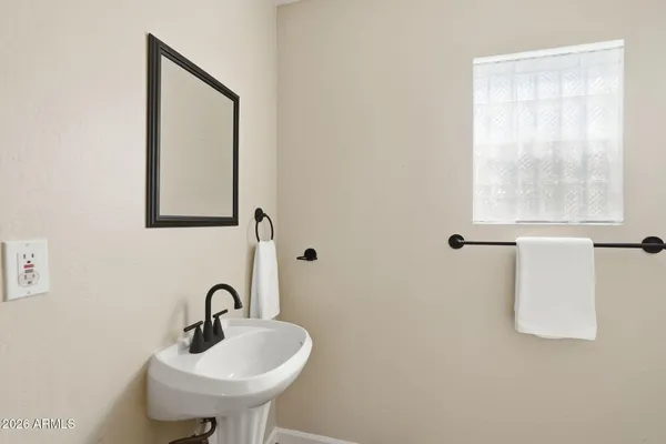 $670,000 | 1721 West Weldon Avenue, Phoenix, AZ 85015