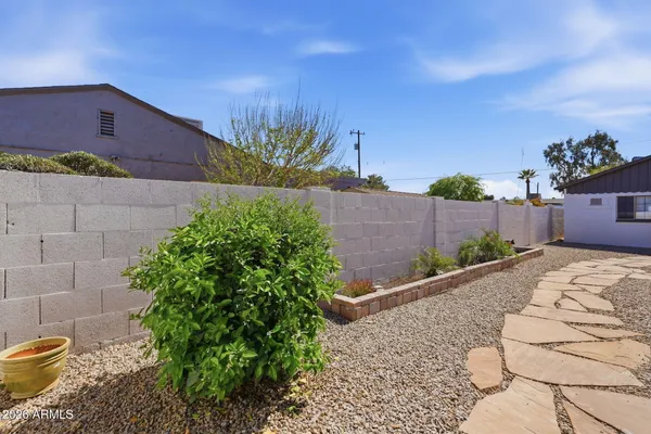 $670,000 | 1721 West Weldon Avenue, Phoenix, AZ 85015
