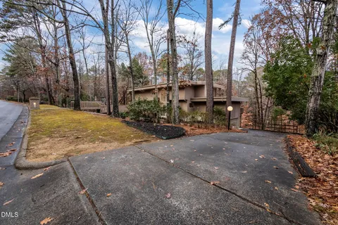 $1,100,000 | 634 Kensington Drive, Chapel Hill, NC 27514