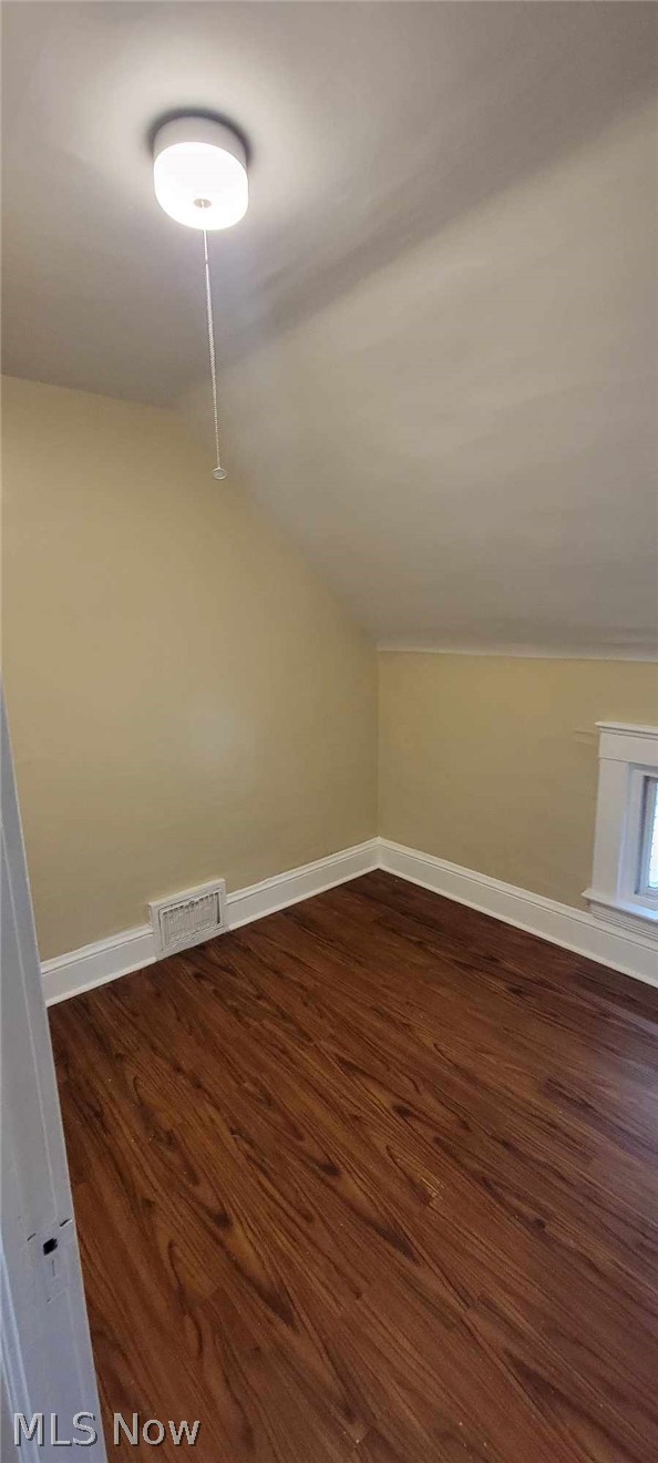 2314 Henninger Road Cleveland, OH 44109 - Photo 26 of 42 Gallery Image 26