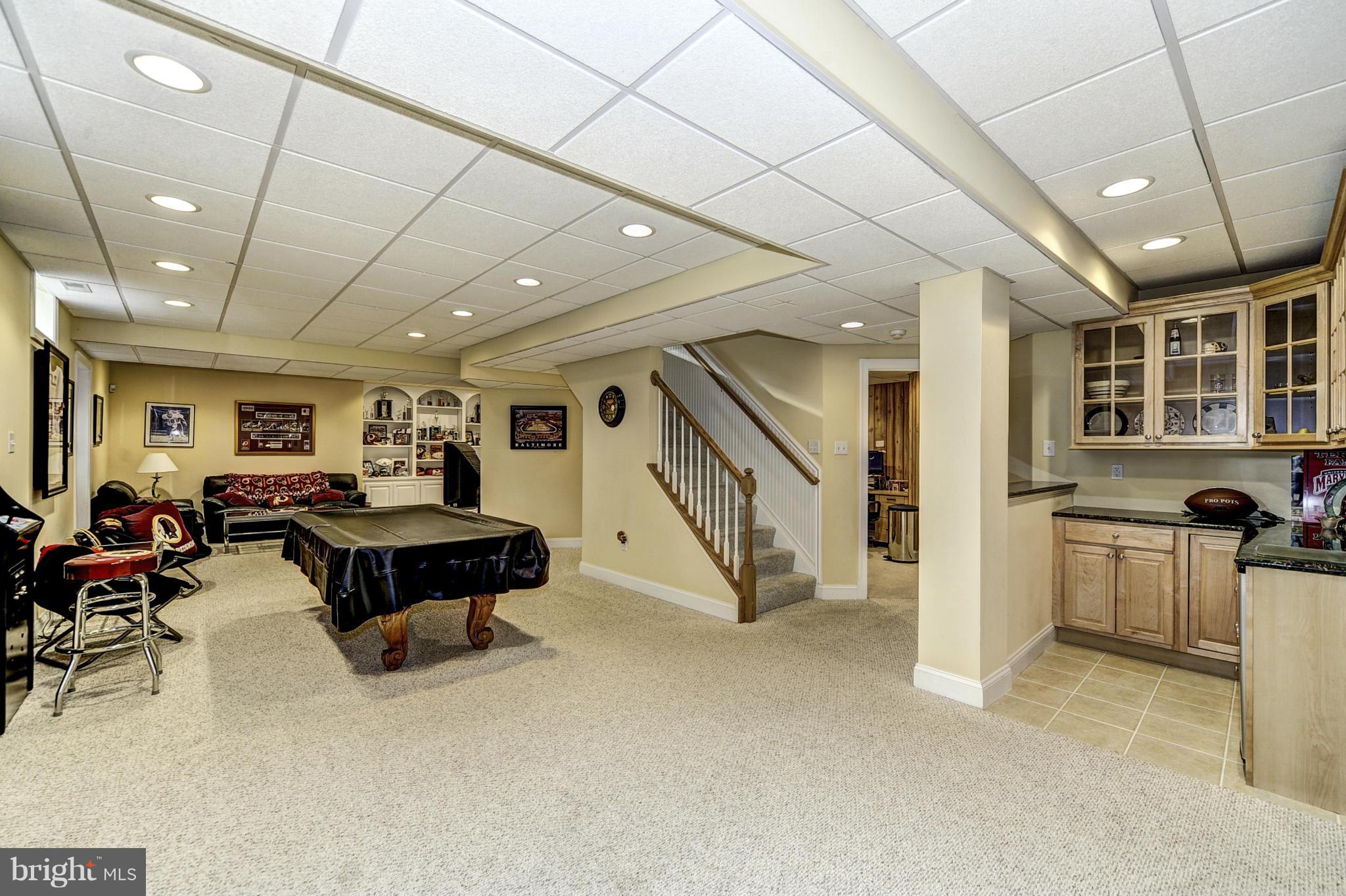 14105 Howard Road Dayton, MD 21036 - Photo 5 of 30 Lower Lvl Recreation Rm & Bar w/Granite Tops/Frig