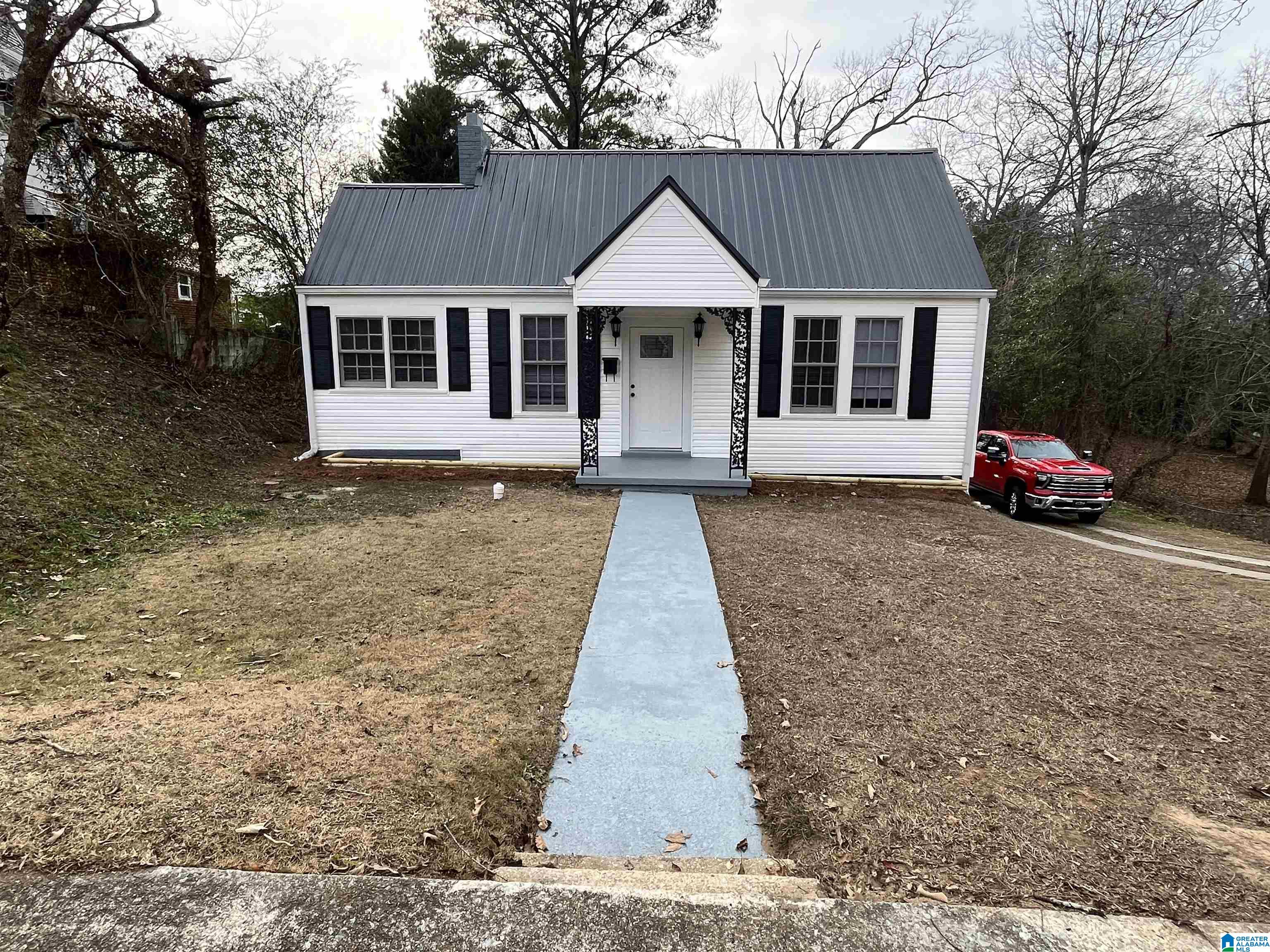 706 Blue Ridge Drive Anniston, AL 36207 - Photo 1 of 13