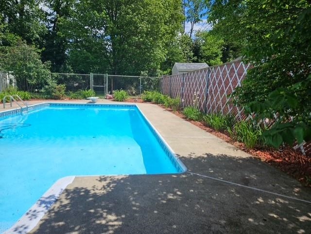68 Robinson Road Nashua, NH 03060 - Photo 6 of 54