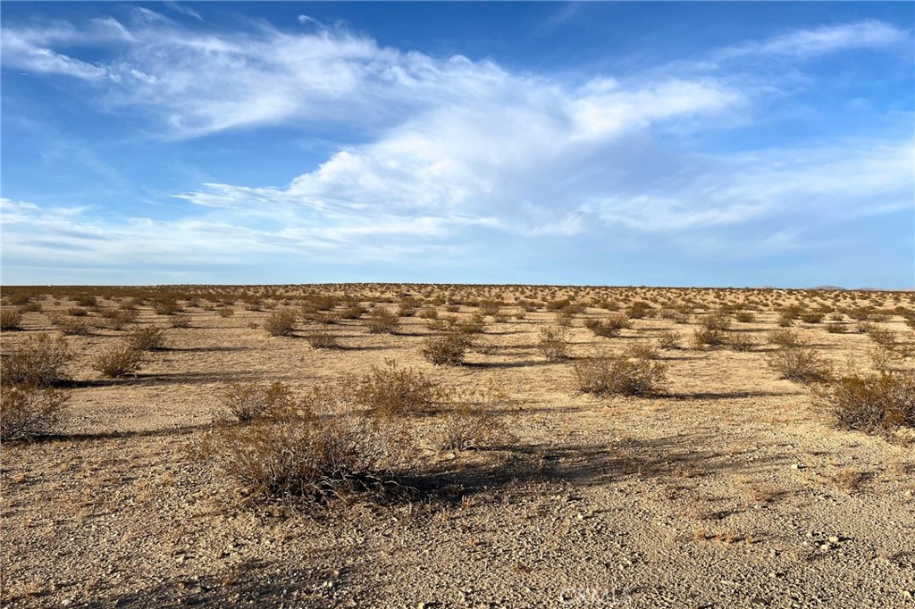 1111 Rainier Road Joshua Tree, CA 92252 - Photo 4 of 12 a view of ocean view with beach