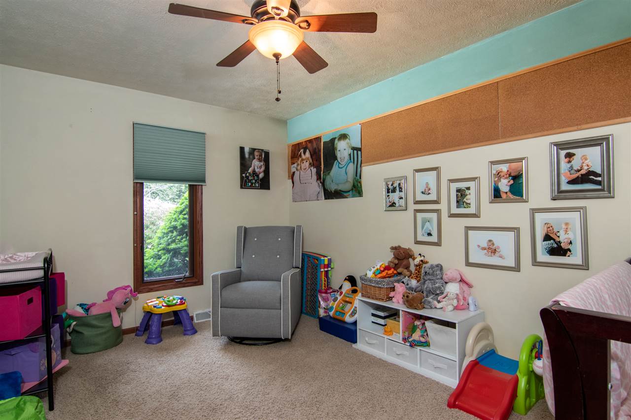 1460 Country Farm Road Rockford, IL 61107 - Photo 17 of 25 Gallery Image 17