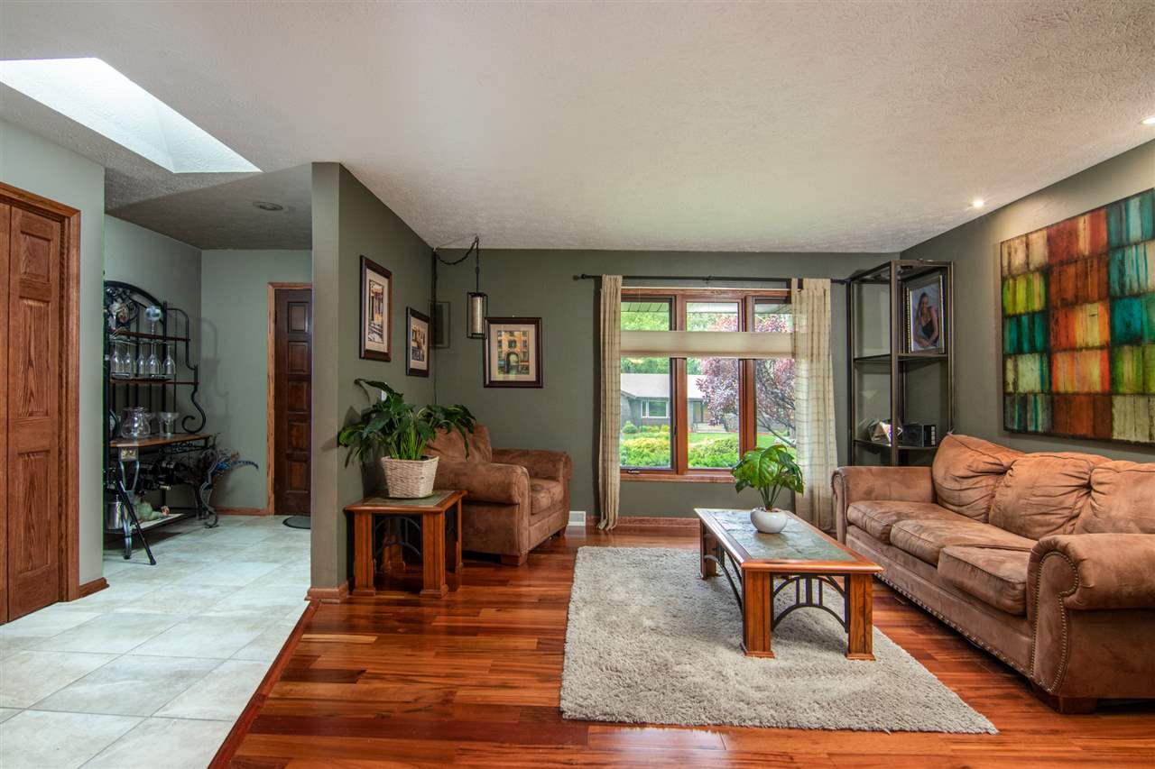1460 Country Farm Road Rockford, IL 61107 - Photo 4 of 25 Gallery Image 4
