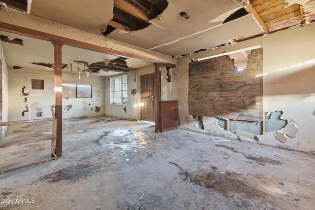 a view of a storage & utility room