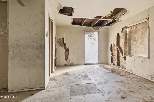 a view of a partially built entryway