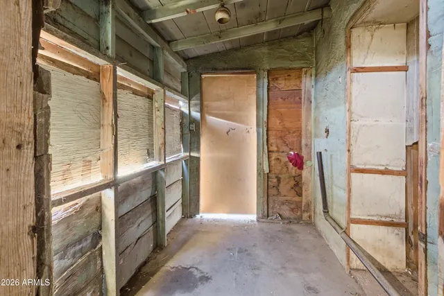 a view of an empty walk in closet