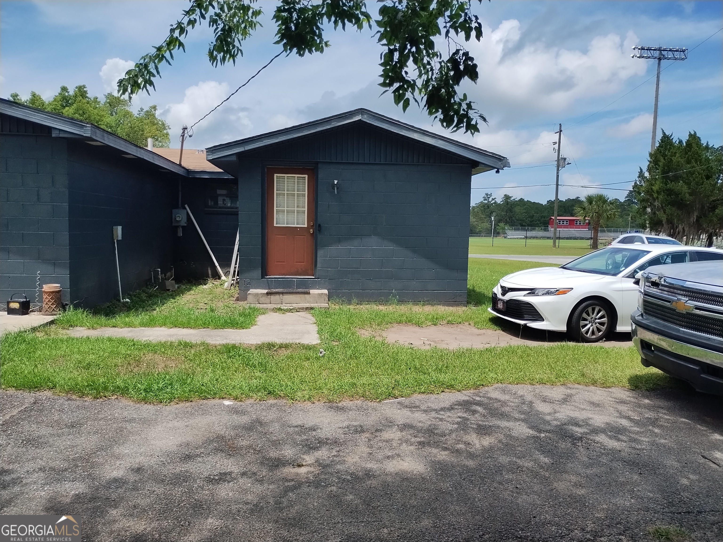 511 Greene Street Darien, GA 31305 - Photo 2 of 10