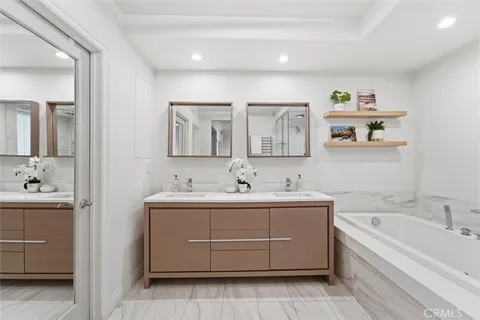 $1,395,000 | 13173 Pacific Promenade, Unit 203, Playa Vista, CA 90094