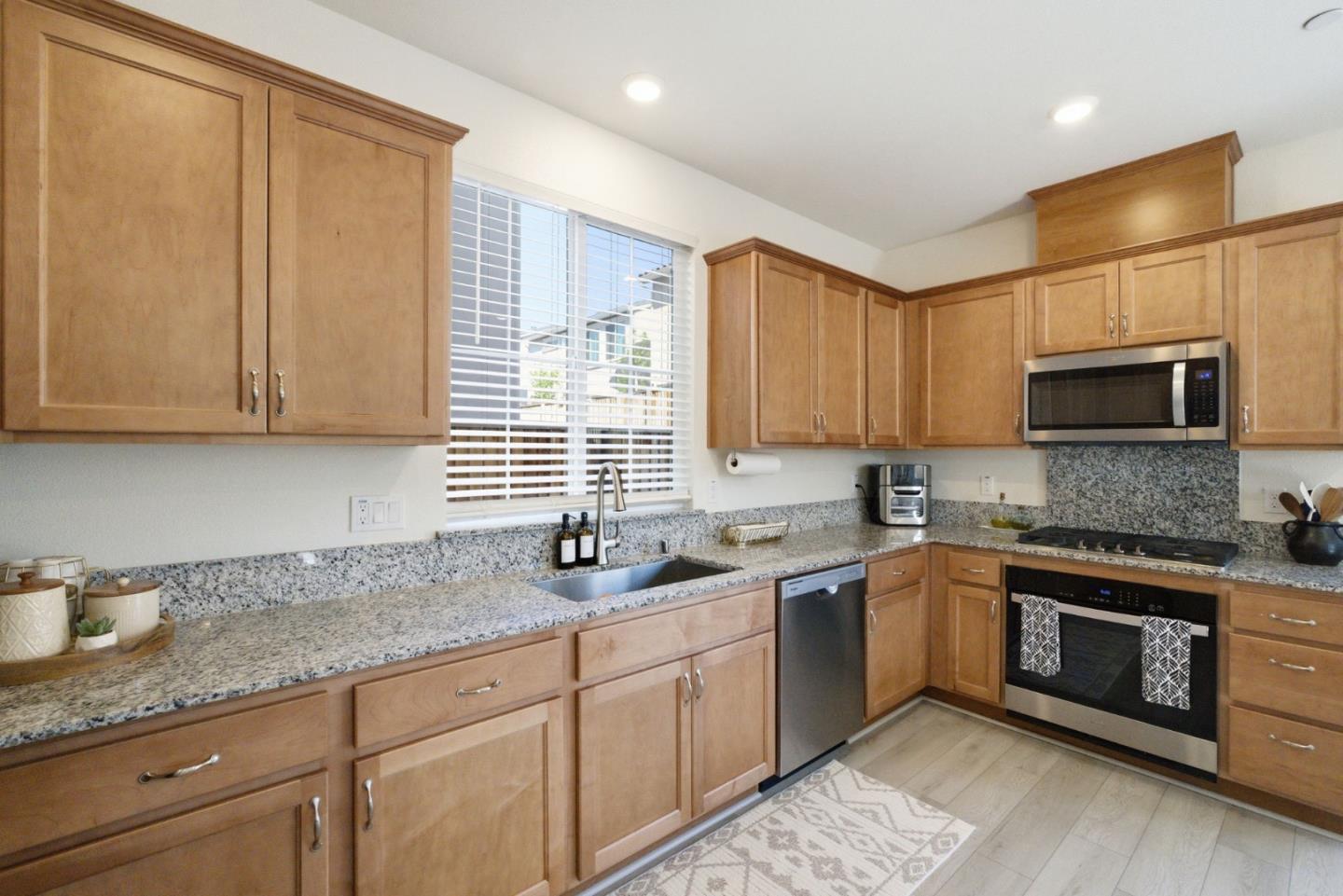 1646 Siderits Way Gilroy, CA 95020 - Photo 22 of 65