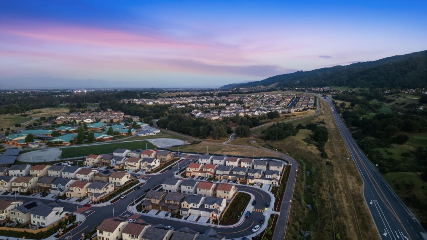 1646 Siderits Way Gilroy, CA 95020 - Photo 7 of 65 a city view