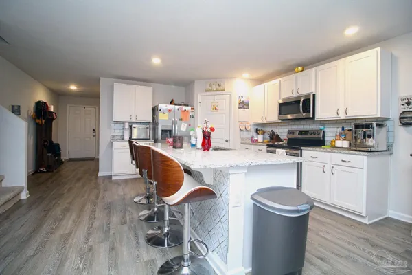 $2,450 | 6376 Burrow Lane, Pensacola, FL 32526