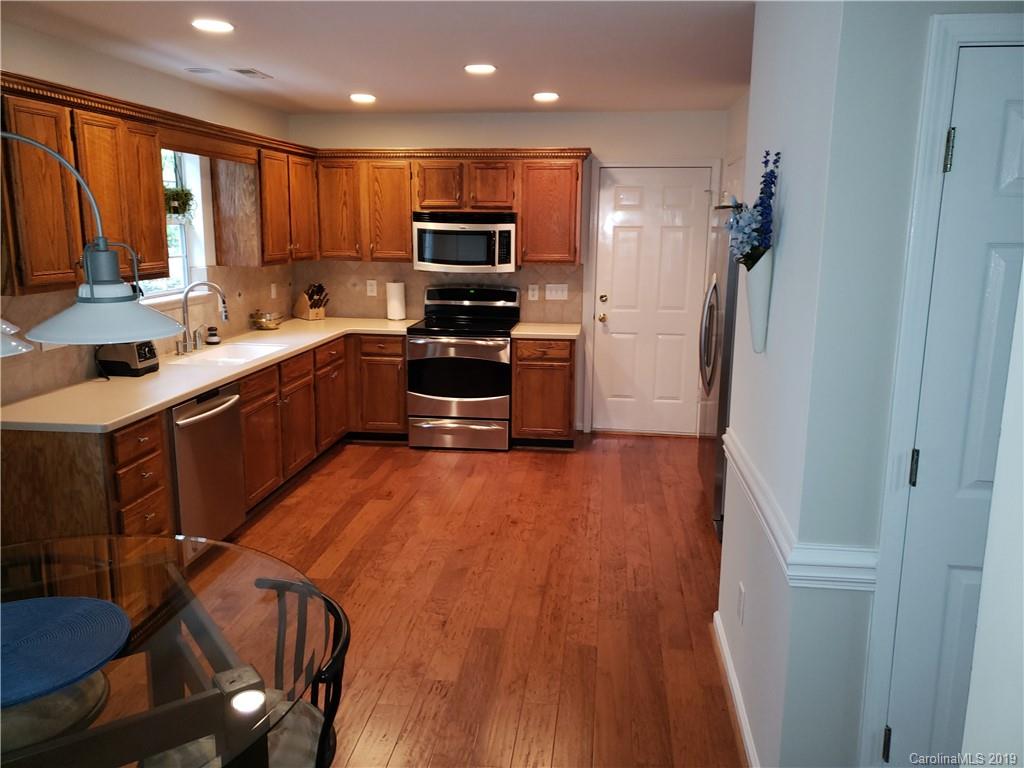 1200 Ridgebury Terrace Matthews, NC 28105 - Photo 5 of 18 Gallery Image 5