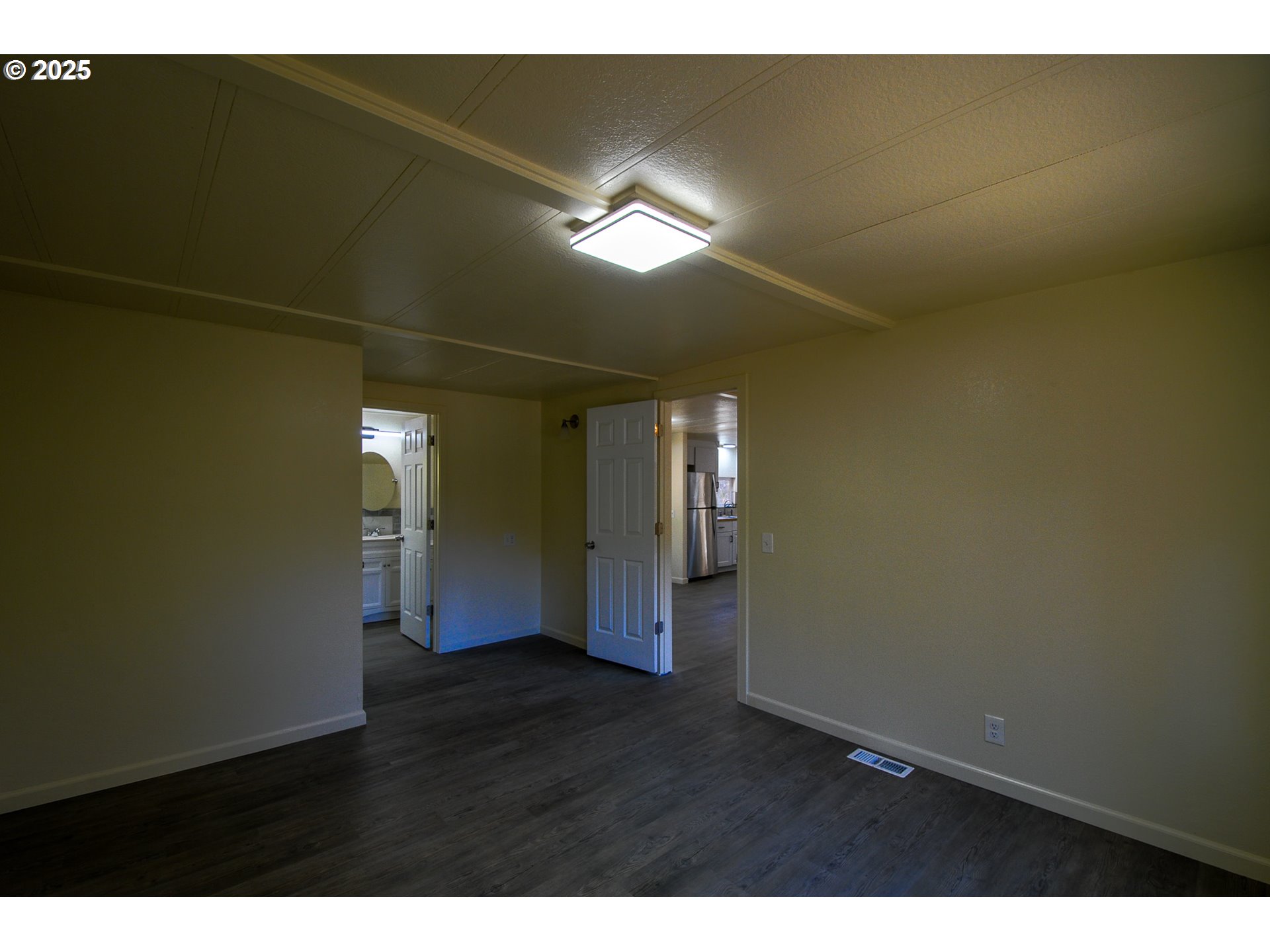 2193 Canyonville-Riddle Road Riddle, OR 97469 - Photo 19 of 25 a view of empty room