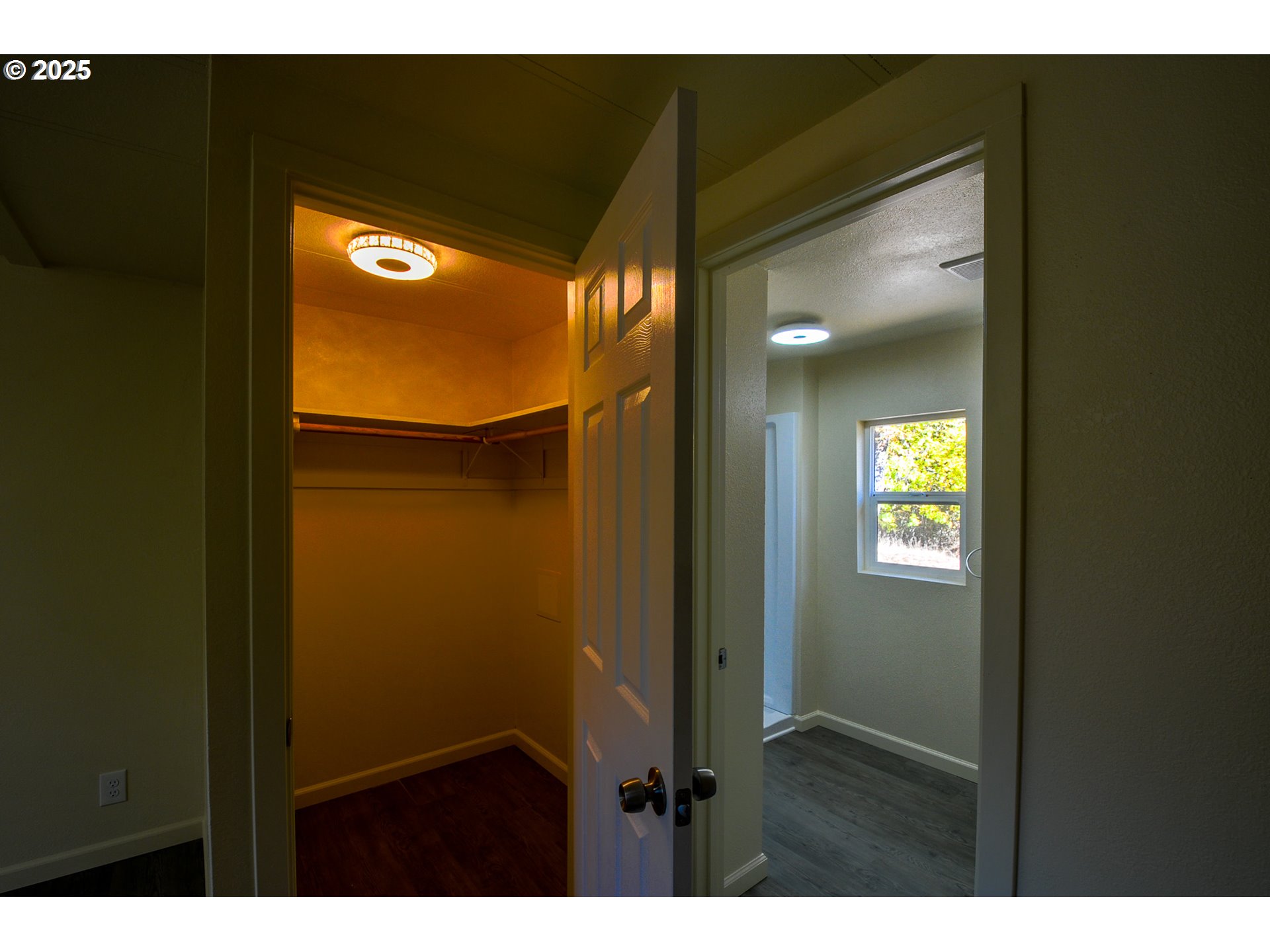 2193 Canyonville-Riddle Road Riddle, OR 97469 - Photo 21 of 25