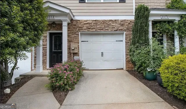 $2,100 | 3068 Lauren Parc Road, Decatur, GA 30032