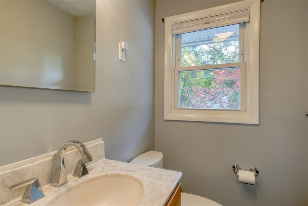 36 Ruthellen Road Framingham, MA 01701 - Photo 22 of 35