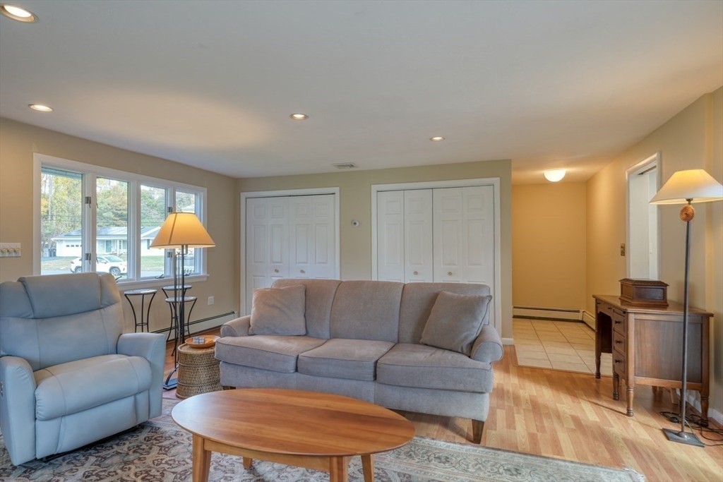 36 Ruthellen Road Framingham, MA 01701 - Photo 9 of 35