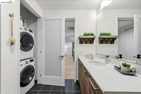 $495,000 | 1075 Market Street, Unit 208, San Francisco, CA 94103