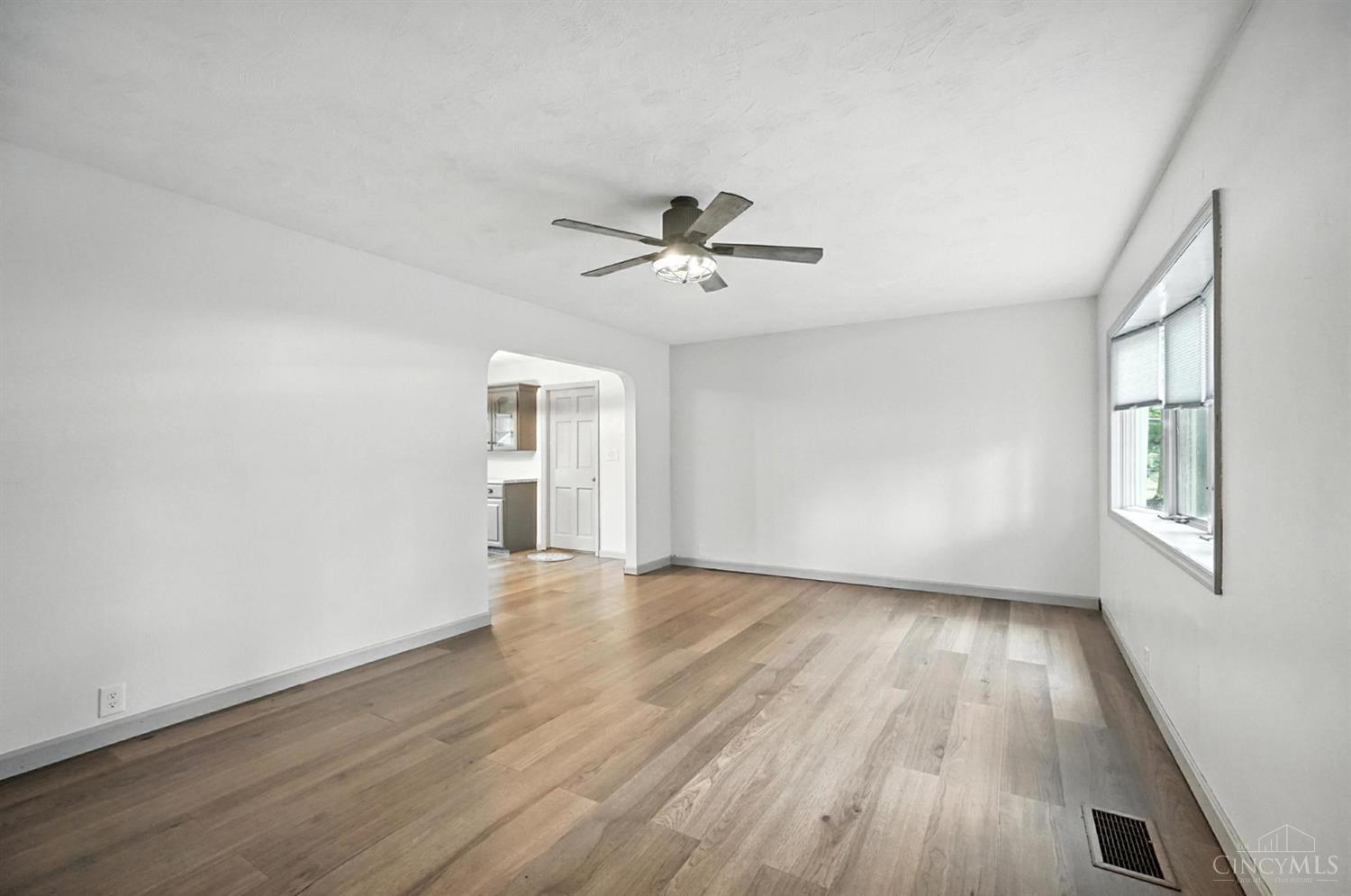 2070 Adams Road Cincinnati, OH 45231 - Photo 15 of 49 Gallery Image 15