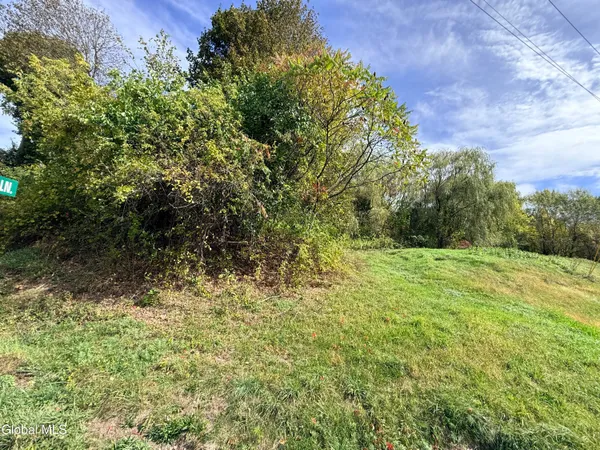 $54,900 | 20 Dusenberry Lane, Brunswick, NY 12180