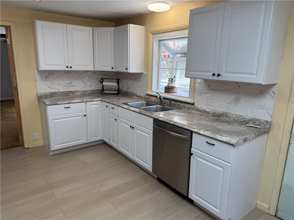 1406 Long Pond Road Greece, NY 14626 - Photo 18 of 29