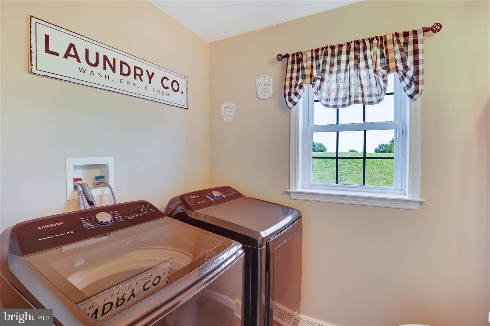 85 Thomas Drive York, PA 17404 - Photo 16 of 42