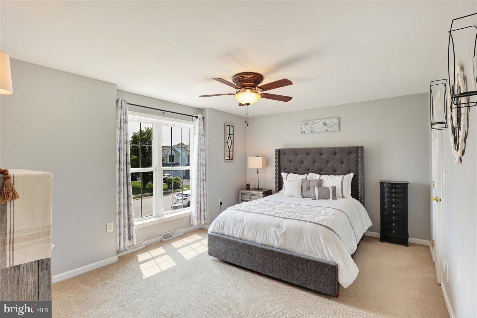 85 Thomas Drive York, PA 17404 - Photo 18 of 42